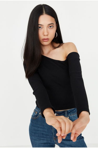 Black Fitted Asymmetrical Neckline Off Shoulder Ribbed Knitted Top