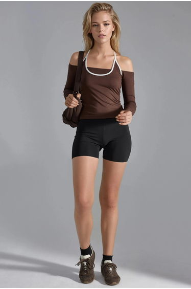 BUSEM Slim Fit Knitted Blouse with U Collar and Contrast Binding