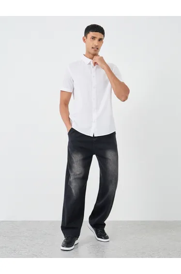Solid Poplin Woven Regular Fit Short Sleeve Shirt