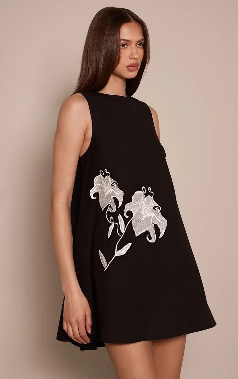 Black Linen Look Embriodered Boat Neck Sleeveless Shift Dress