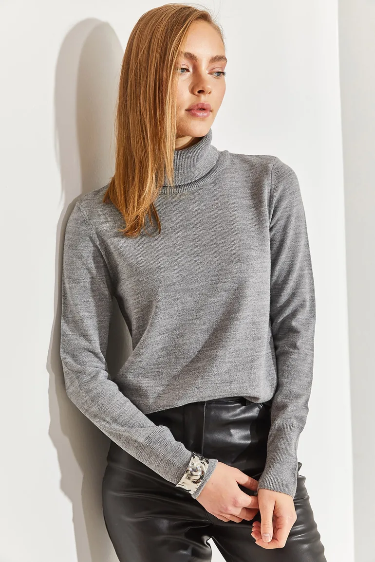 Women's Turtleneck Knitwear Sweater - 3