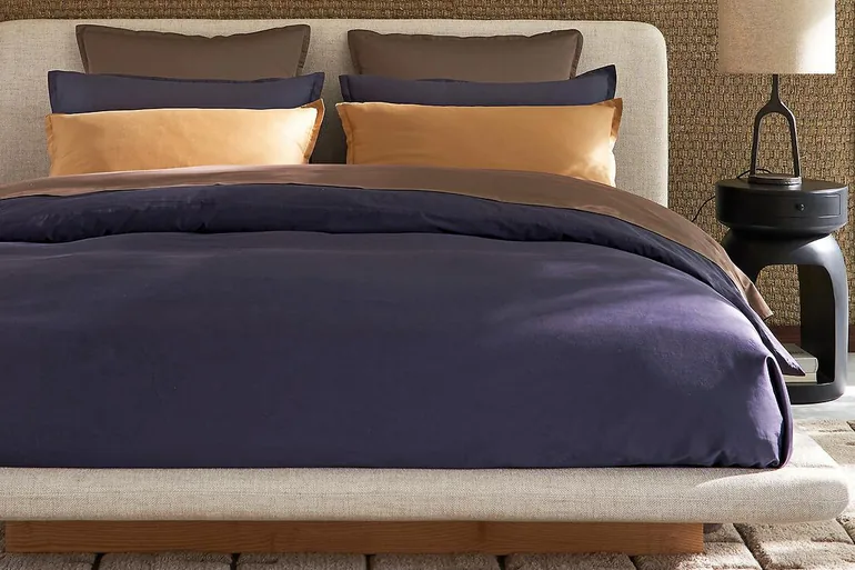 شرشف سرير قطن ساتين بحواف مطاطية 30سم - 1