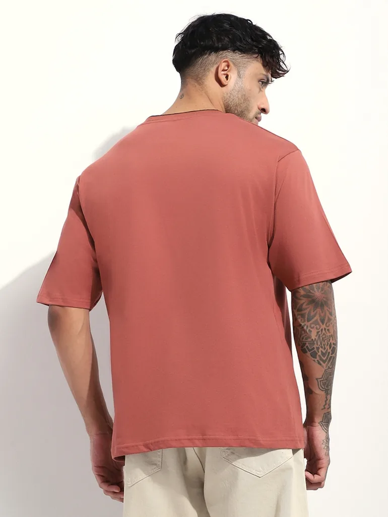 Men Oversized Applique V Neck T-Shirt - 3