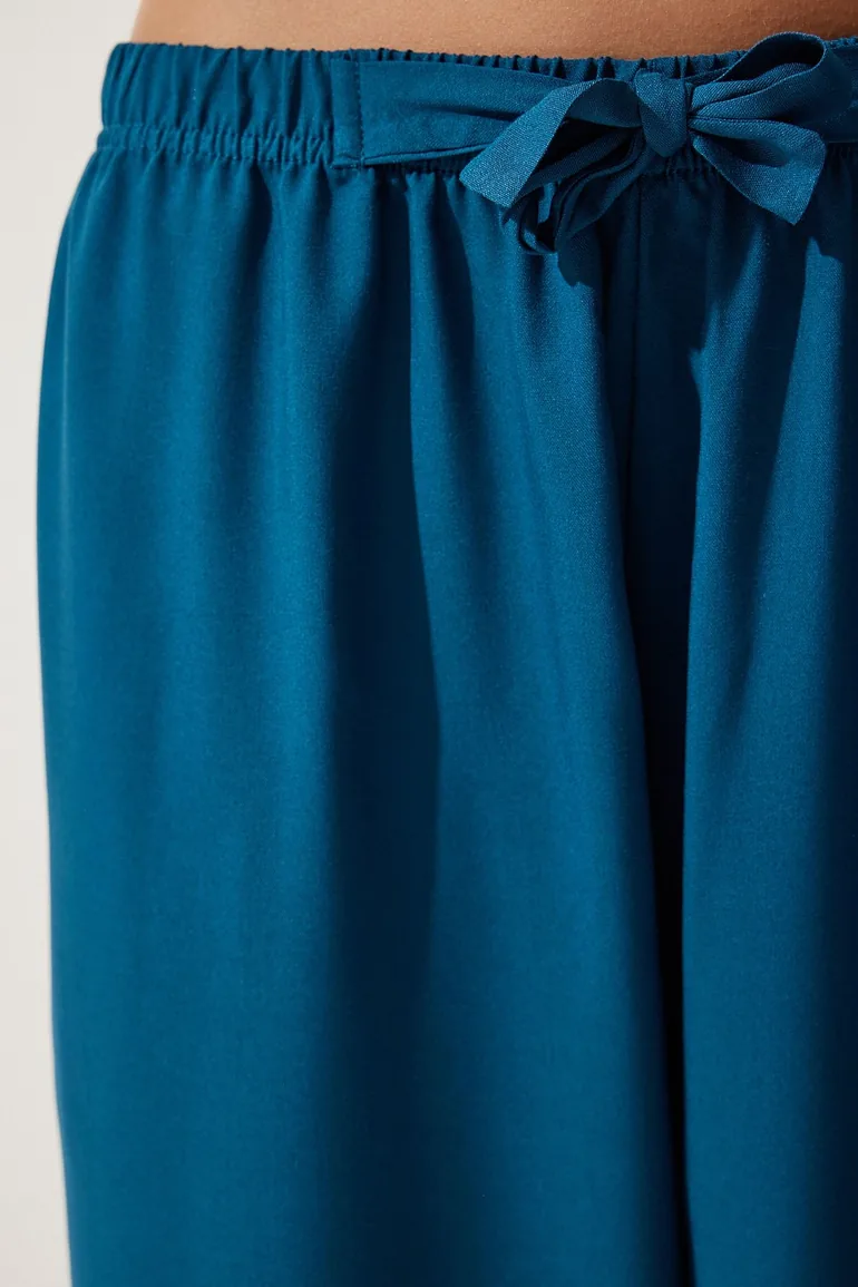 Women's Petrol Green Flowy Knitted Palazzo Trousers - 3