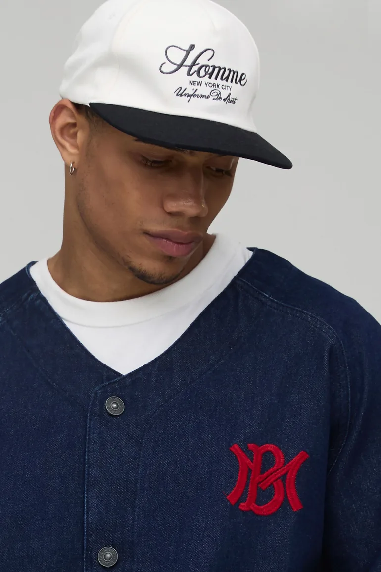 قميص بيسبول دينيم بتصميم واسع بتطريز فارسيتي - كحلي - 2