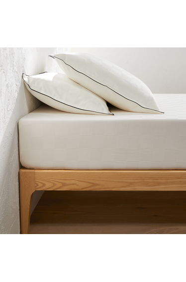 Victor Checkerboard 100% Washed Cotton Satin 300 Thread Count Fitted Sheet