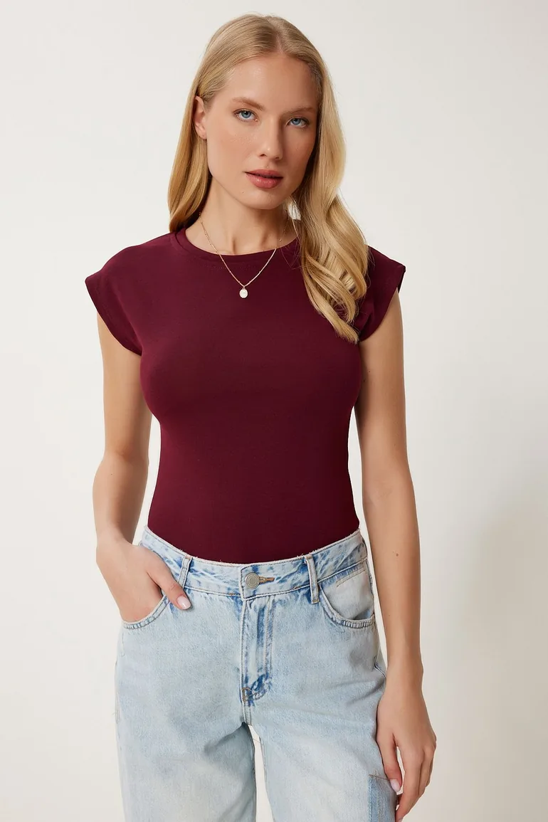 تيشيرت نسائي محبوك إستريتش بلا أكمام - أحمر