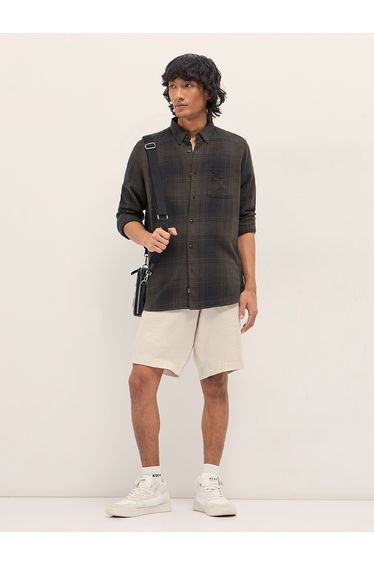 Men Slim Fit Checked Casual Shirt