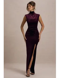 فستان مخمل أرجواني مزموم