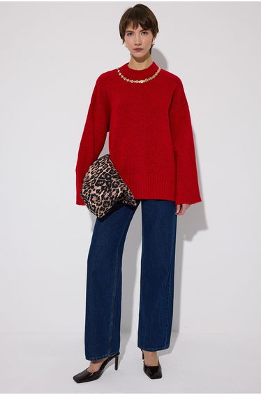 OVERSIZE KNIT SWEATER