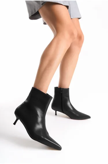 Black Pointed Toe Kitten Heel Ankle Women's Boots