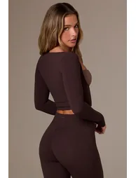 توب بو+تي بني قصير بفتحة بأكمام طويلة - 1