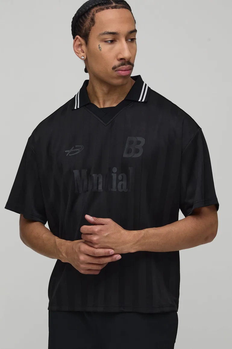 تيشيرت ميش فارسيتي مخطط بتصميم واسع عريض بياقة V - أسود