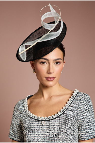 Loop and Quill Disc Fascinator