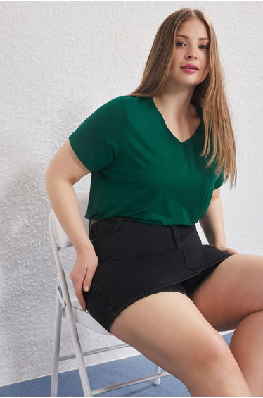 Emerald Green Regular Fit V Neck Plus Size T-shirt