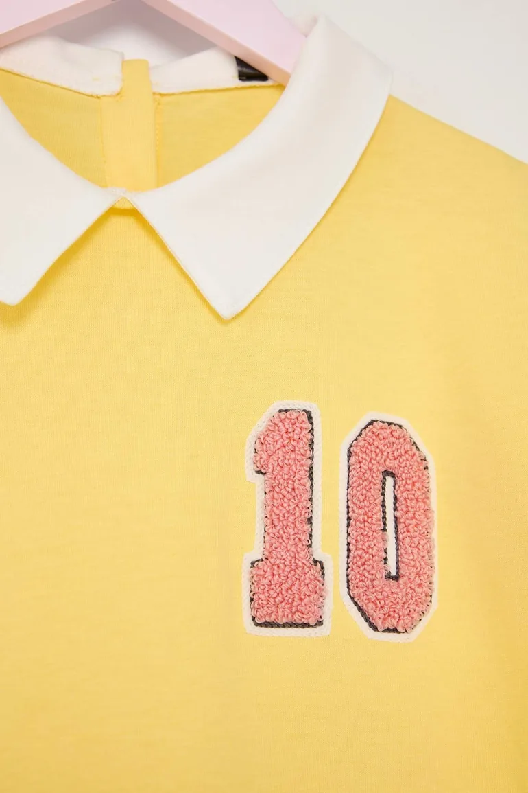 فستان بناتي قطن قصير بتطريز بأكمام قصيرة بياقة قميص - أصفر - 3