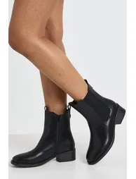 Tab Detail Chelsea Boots - black - 3