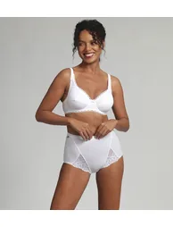 Cross Your Heart Feminine Bra in Organic Cotton - 4