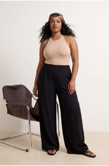Black Pleated Wide Leg/Flared Leg Drapey Knitted Plus Size Pants