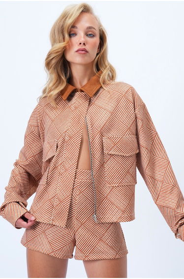 Women's Cinnamon Brown Suede Collar Double Pocket Cuff Sleeve Hidden Placket Zipper Jacket
