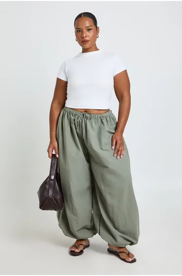Plus Basic Short Sleeve Fitted Top - white