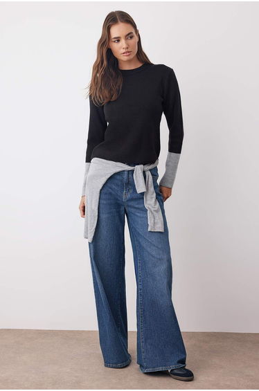 Black Sleeves Color Block Knit Sweater