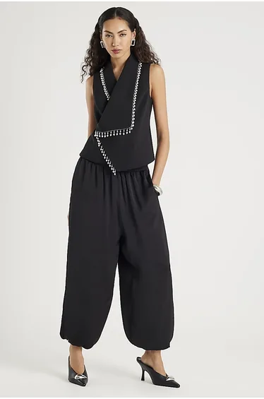 Black Sleeveless Pearl Trim Waistcoat