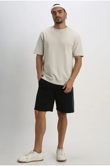 Men's Casual Shorts  Side Contrast Stripes, Elastic Waist, Front & Back Pockets