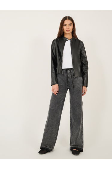 High Rise Elasticated Waist Wide Leg Jeans with Frayed Hem