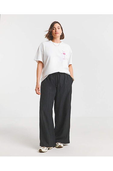 Feeling Rose Graphic T-Shirt