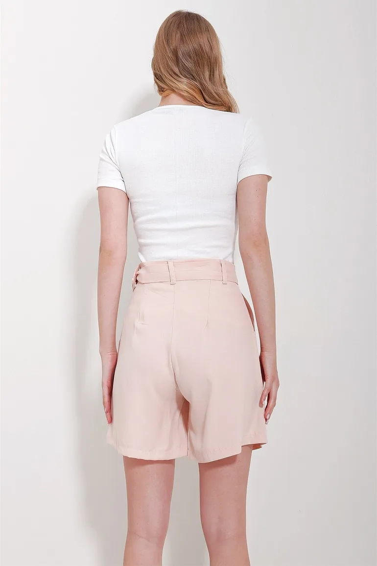 Women's Powder Pink Double Pocketed Waist Belted Gabardine Shorts - 3