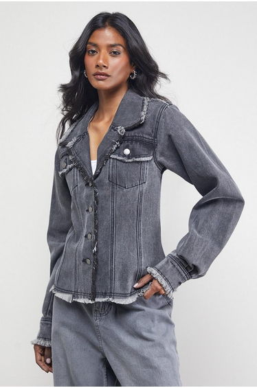 Front Fitted Denim Jacket With Frayed Hem