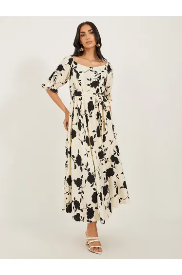 فستان بتصميم بشكل A بأكمام منفوخة بطبعة أزهار