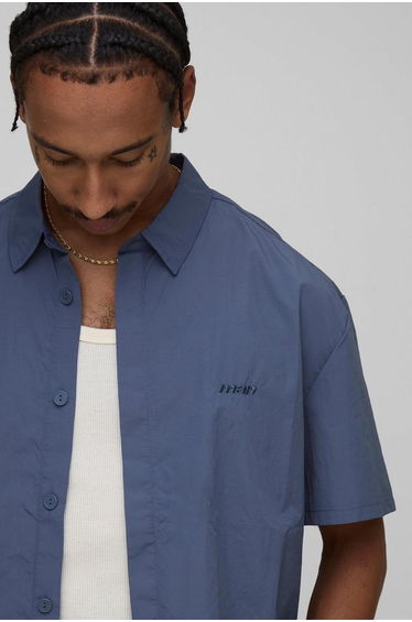 Oversized Concealed Placket Crinkle Short Sleeve Shirt - slate blue