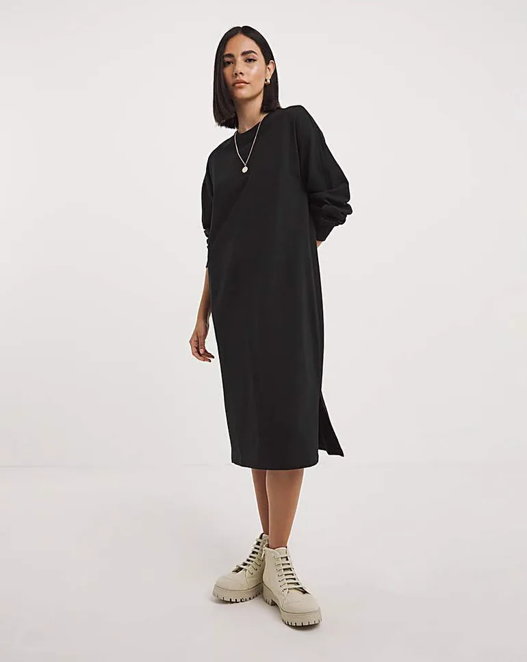 Black Midi Sweatshirt Dress Simply Be Black : Dresses : VogaCloset Bahrain Black Midi Sweatshirt Dress Simply Be Black : Dresses : VogaCloset Bahrain