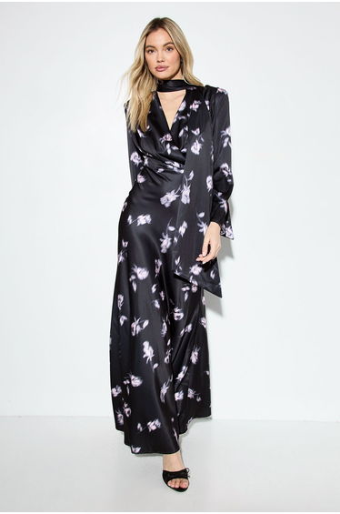 Premium Floral Print Tie Neck Maxi Dress.