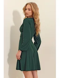 Women's Green Deep V-Neck Flare Sandy Dress - 3