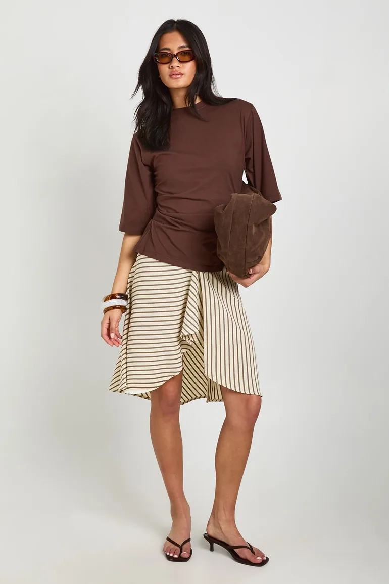 Cinched Waist Half Sleeve T-Shirt - chocolate - 2