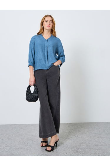 Women Textured Buttoned Long Sleeve Top