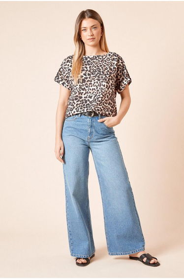 Leopard Roll Sleeve Top