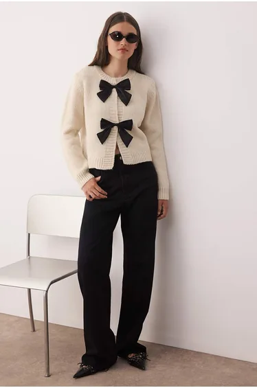 Stone Crew Neck Ribbon Detailed Knitwear Cardigan