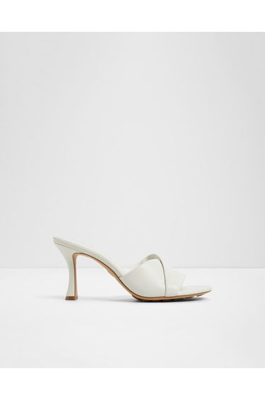 Lyhanna / Heeled Sandals