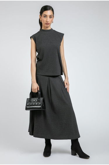 Longline Pleated Knit Skirt