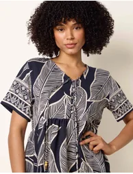 Dress With Tropical Leaf Print - 3