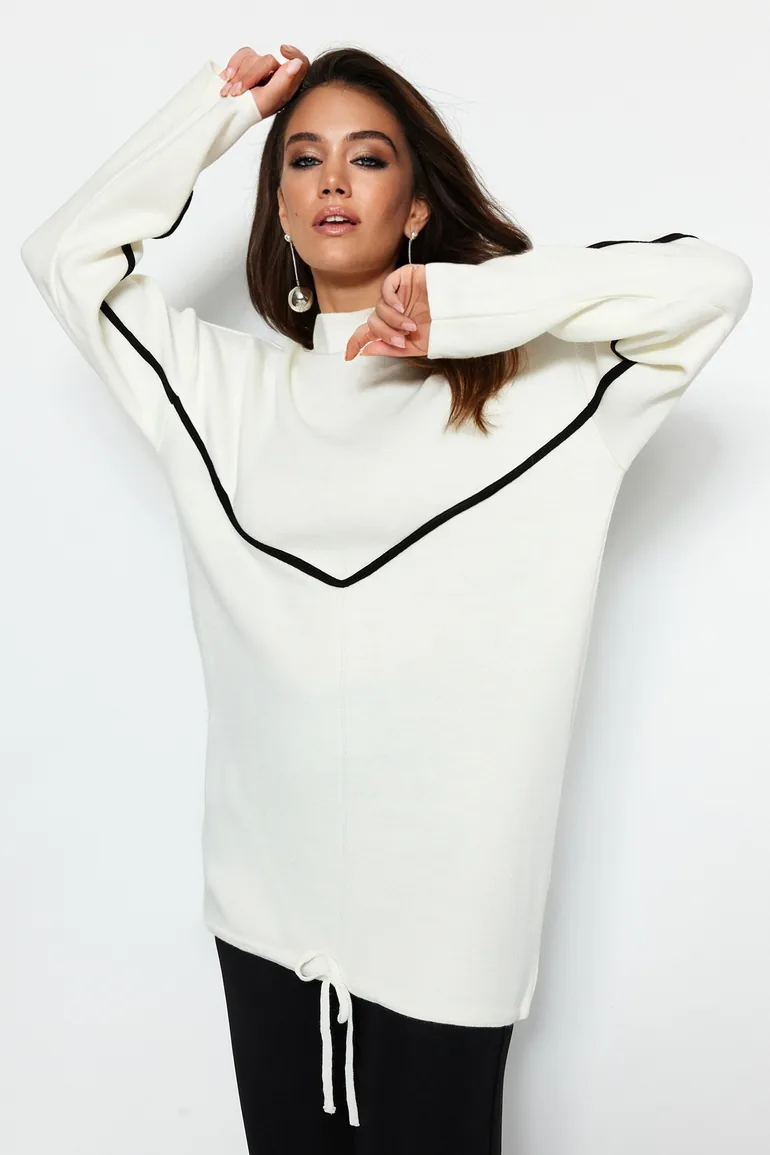 Sweater - Ecru - Fitted - 2