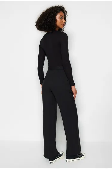 Pants - Black - Wide leg