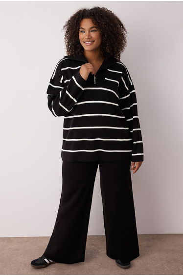 Black Striped Zippered Knitwear Top-Bottom Set