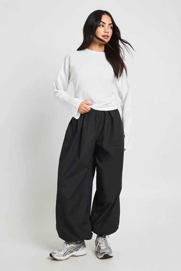 Poplin Low Rise Concealed Waistband Balloon Trousers - black