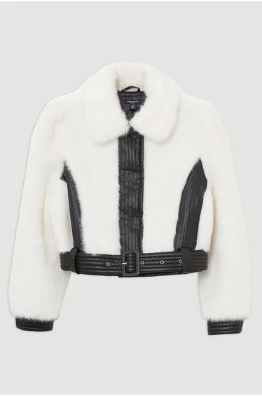 جاكيت فرو بلون كريمي بجيوب - للمقاسات الصغيرة