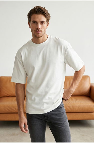 Ecru loose/shoulderless 100% cotton basic t-shirt